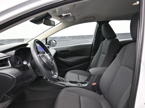Used 2023 Toyota Corolla LE image 20