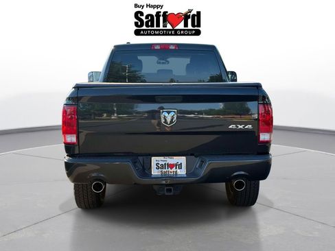 Used 2019 RAM 1500 Express w/ Express Value Package AWD/4WD image 11