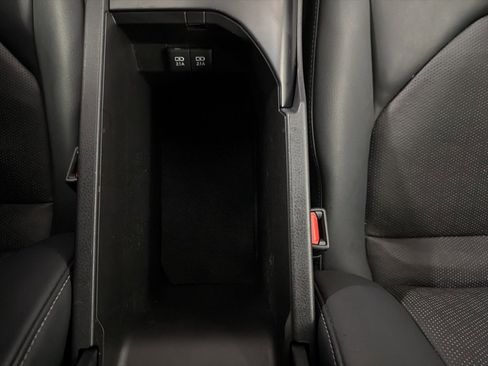 Used 2019 Toyota Camry XSE image 19