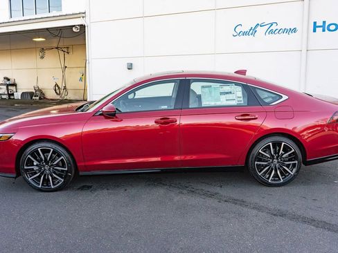 New 2026 Honda Accord Touring image 9