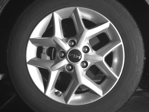 Used 2025 Kia Soul LX w/ LX Technology Package FWD image 12