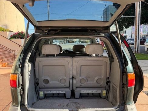 Used 1999 Toyota Sienna CE image 17