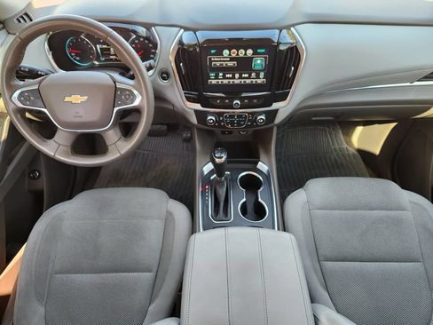 Used 2018 Chevrolet Traverse LT AWD/4WD image 5
