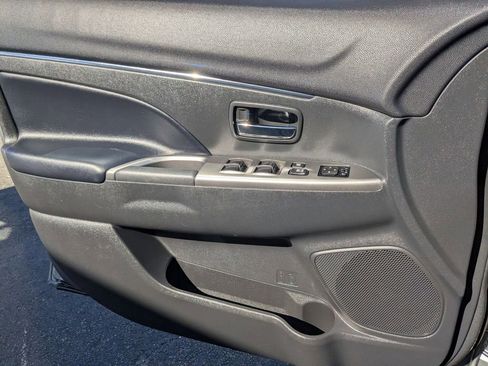 Used 2025 Mitsubishi Outlander Sport SE image 15