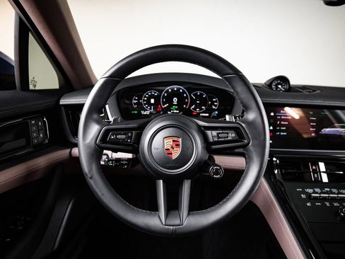 Certified 2026 Porsche Panamera 4 E-Hybrid AWD/4WD image 26