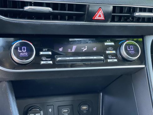 Certified 2022 Hyundai Sonata SEL w/ Convenience Package image 14