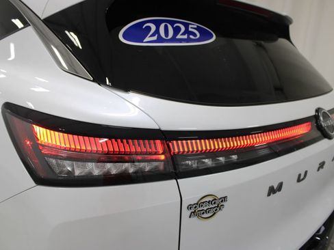 Used 2025 Nissan Murano Platinum w/ Cargo Package AWD/4WD image 19