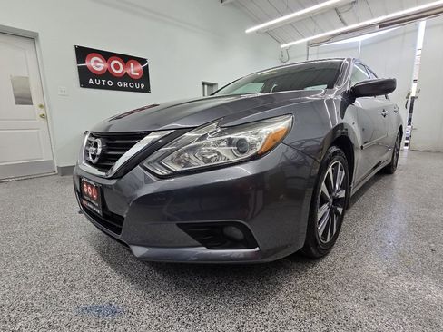 Used 2017 Nissan Altima 2.5 SV image 7