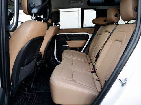 New 2026 Land Rover Defender 110 S image 28