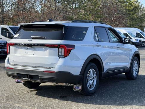 New 2026 Ford Explorer Active AWD/4WD image 6