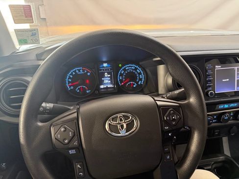 Used 2023 Toyota Tacoma SR AWD/4WD image 12