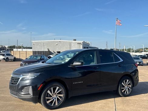 Used 2023 Chevrolet Equinox LT FWD image 7