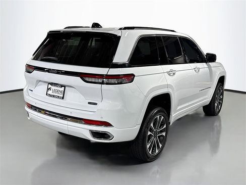 Used 2023 Jeep Grand Cherokee Overland w/ Advanced Protech Group III image 7