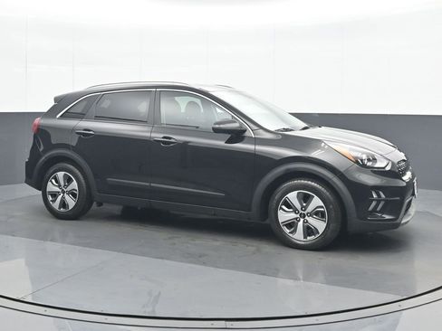 Used 2022 Kia Niro LX image 8