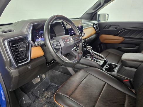 Used 2023 GMC Canyon AT4 w/ AT4 Premium Package AWD/4WD image 13