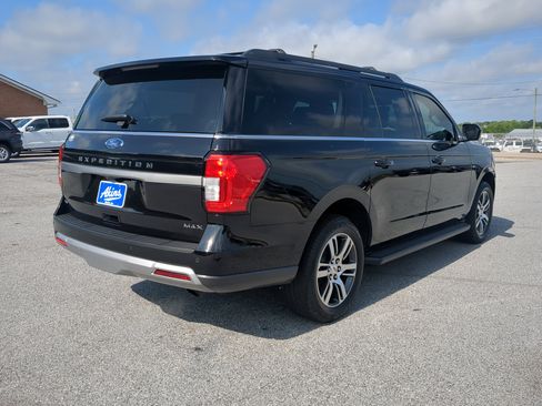 Certified 2024 Ford Expedition Max XLT RWD image 3