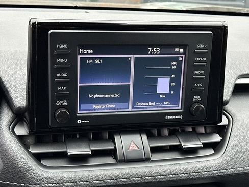 Used 2022 Toyota RAV4 LE image 27