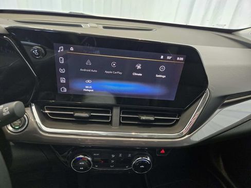 New 2026 Chevrolet Trax ACTIV w/ Sunroof Package image 18