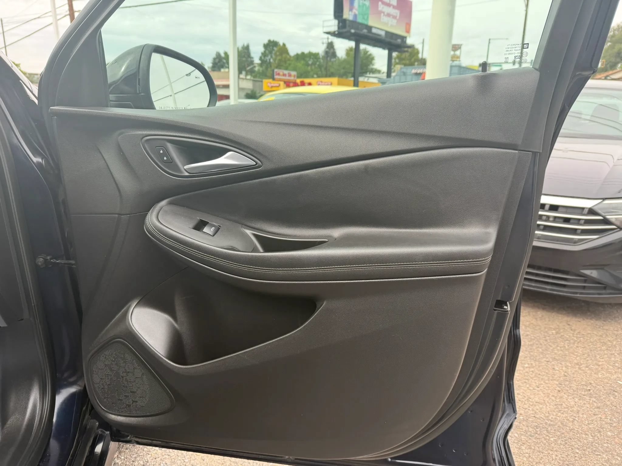 Used 2021 Buick Encore GX Select w/ Experience Buick Package FWD image 17