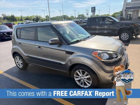 Used 2013 Kia Soul + FWD image 2