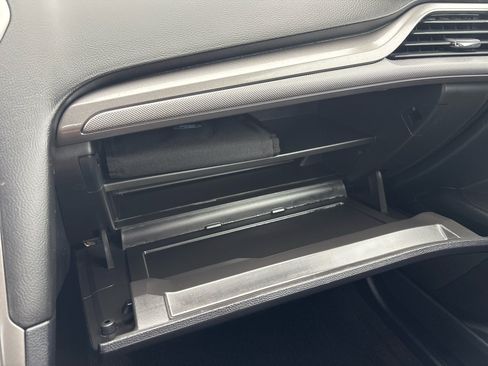 Used 2020 Ford Fusion SE image 49