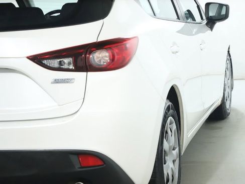 Used 2014 MAZDA MAZDA3 i Sport image 45