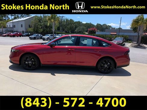 Certified 2025 Honda Accord SE image 10