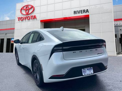 Used 2024 Toyota Prius Prime FWD image 11