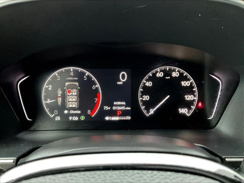 Used 2025 Honda Pilot EX-L image 13