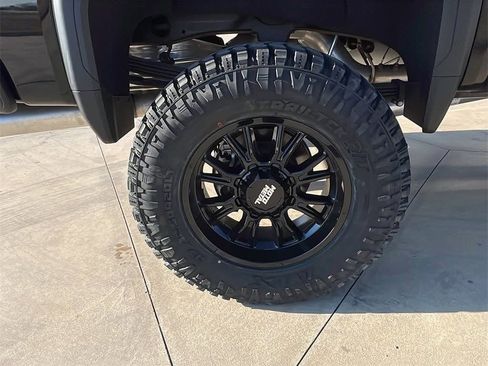 New 2025 GMC Sierra 2500 Denali w/ Denali Reserve Package AWD/4WD image 9