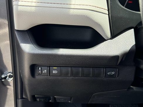 Used 2025 Toyota RAV4 XLE w/ Convenience Package FWD image 34