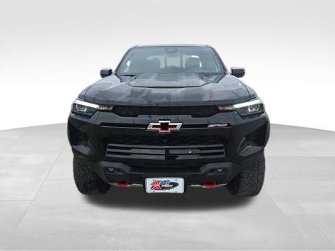 Certified 2025 Chevrolet Colorado ZR2 w/ Technology Package image 3