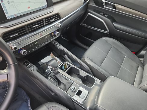 Used 2021 Kia Telluride EX w/ EX Premium Package image 27