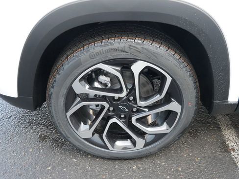 New 2026 Chevrolet Trax RS w/ Driver Confidence Package FWD image 13