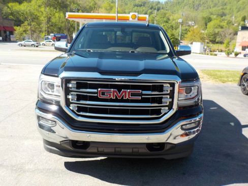 Used 2017 GMC Sierra 1500 SLT w/ SLT Premium Package AWD/4WD image 7