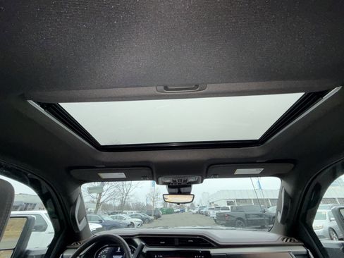 Used 2024 GMC Sierra 2500 Denali w/ Denali Reserve Package image 24