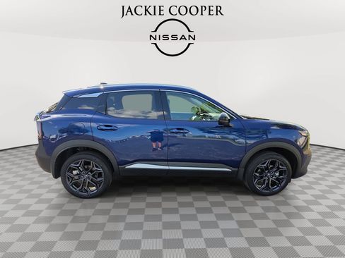 New 2026 Nissan Kicks SR w/ SR Premium Package FWD image 4