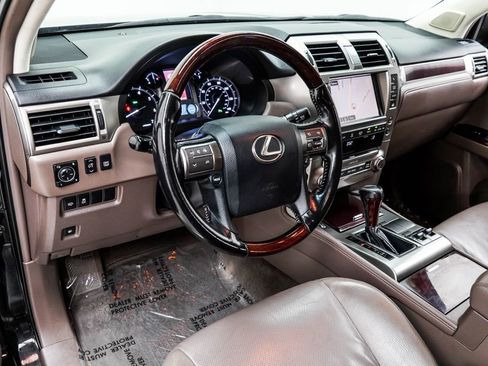 Used 2017 Lexus GX 460 AWD/4WD image 20
