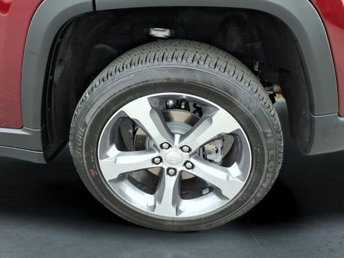 New 2026 Jeep Grand Cherokee Limited AWD/4WD image 10
