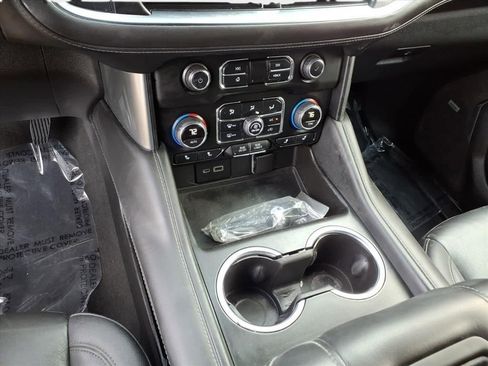 Used 2022 Chevrolet Tahoe LT w/ Luxury Package image 25