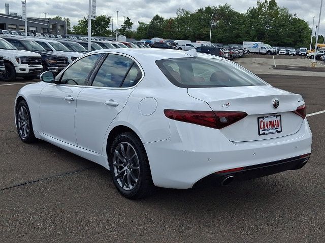 Used 2020 Alfa Romeo Giulia AWD w/ Cold Weather Package image 4