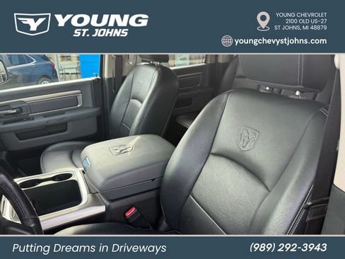 Used 2018 RAM 1500 Classic SLT w/ SLT Plus D←cor Group AWD/4WD image 17