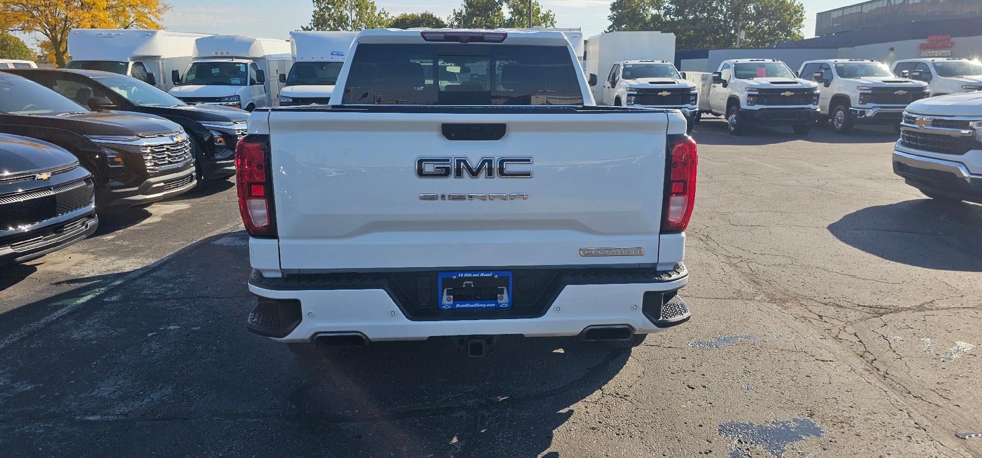Used 2020 GMC Sierra 1500 Elevation w/ Elevation Value Package AWD/4WD image 6