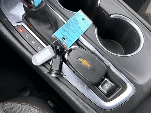 Used 2022 Chevrolet Equinox LT FWD image 14