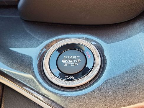 Used 2023 Jeep Grand Cherokee Altitude AWD/4WD image 20