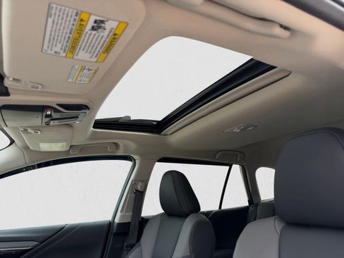 Certified 2023 Subaru Outback Onyx Edition AWD/4WD image 17