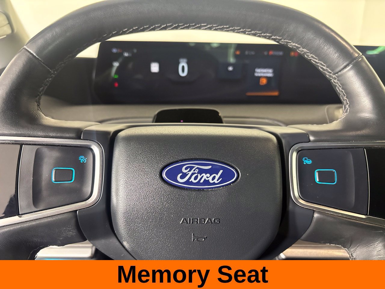 Used 2025 Ford Expedition Platinum AWD/4WD image 18