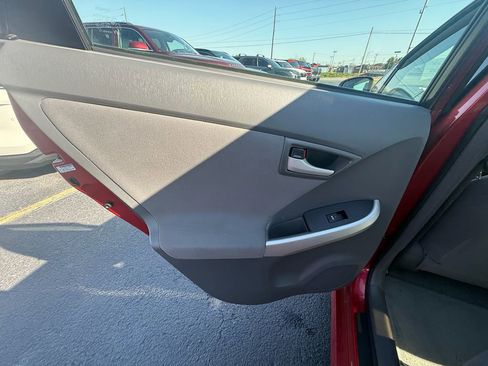 Used 2010 Toyota Prius One image 18