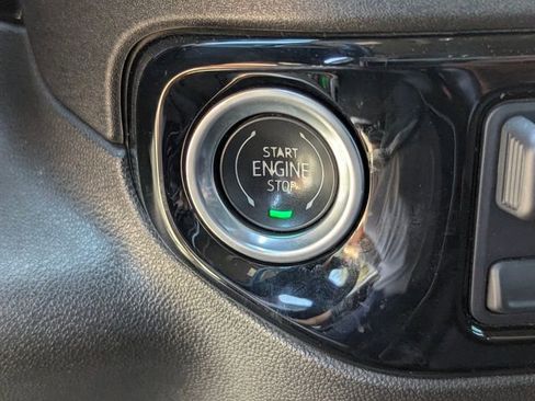 Used 2024 Chevrolet Silverado 2500 LT image 35