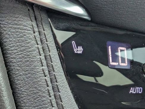 Used 2023 Cadillac XT5 Premium Luxury image 16